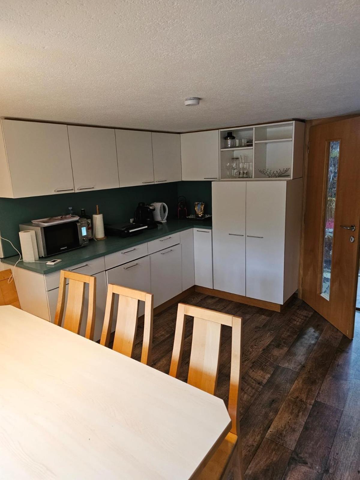 Happy Point Apartment Меллау Экстерьер фото